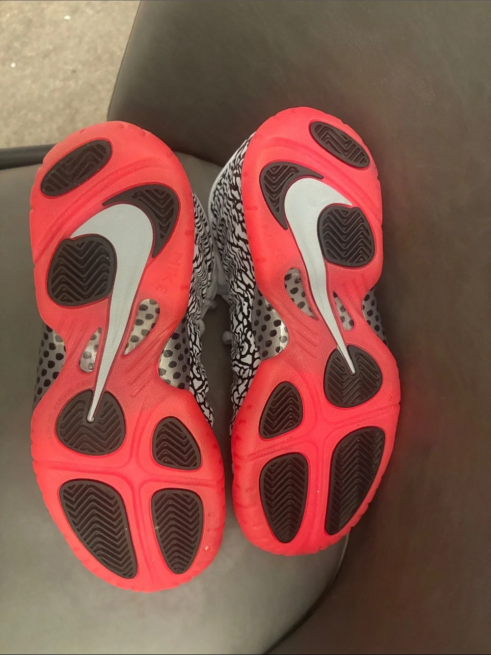 Nike Kids Sneakers Gray Black White with Pink Foamposites- No Box